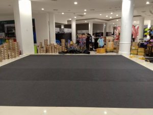 723 - Black White - Image 2