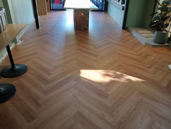 DSH18 - Walnut - Image 3